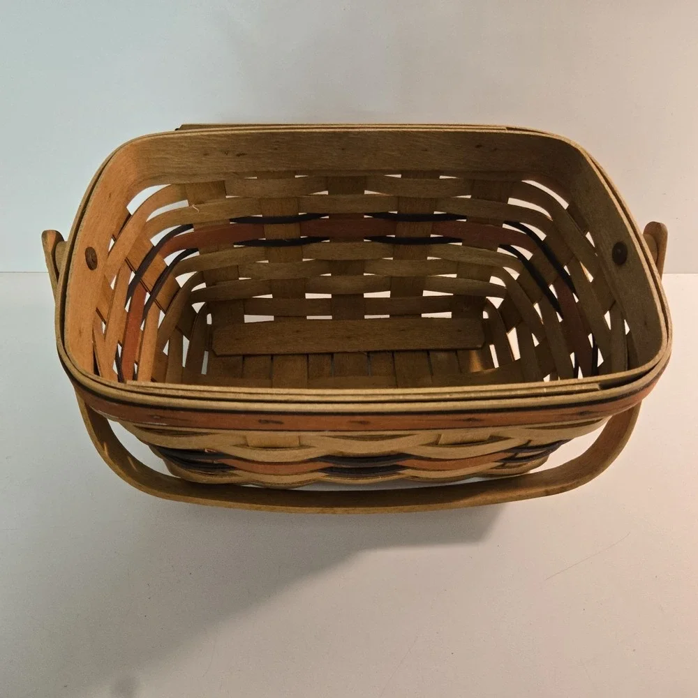Longaberger 1994 Picnic Basket With Handle Floral Liner Handwoven Stripe‎ USA